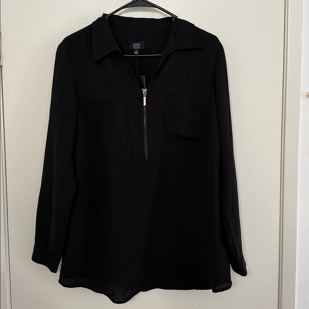 Black Jones top size M new